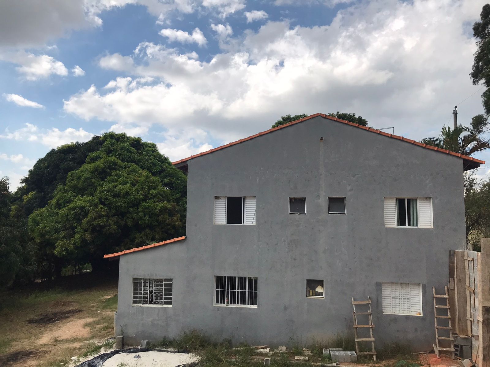 Casa de 2 Andares para Aluguel Residencial ou Comercial no Bairro Santa Eliza Itupeva