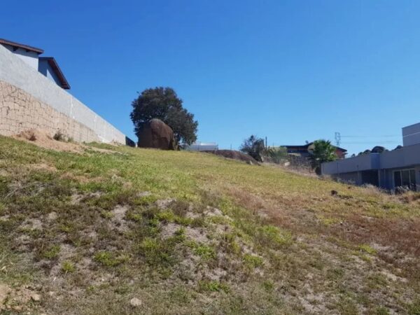 Terreno com Vista Privilegiada no Horizonte Azul II