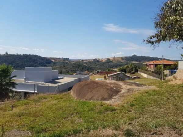 Terreno com Vista Privilegiada no Horizonte Azul II