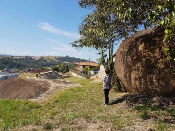 Terreno com Vista Privilegiada no Horizonte Azul II