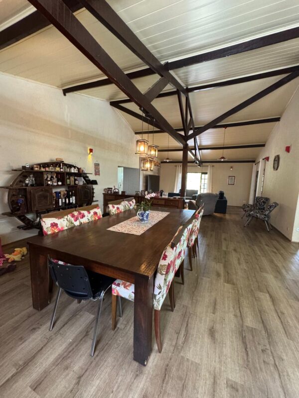Imóvel com Hotel Pet e Banho & Tosa em Itupeva – 1.200 m² de Terreno