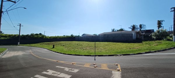 Terreno de 897m² à Venda no Residencial dos Lagos - Itupeva