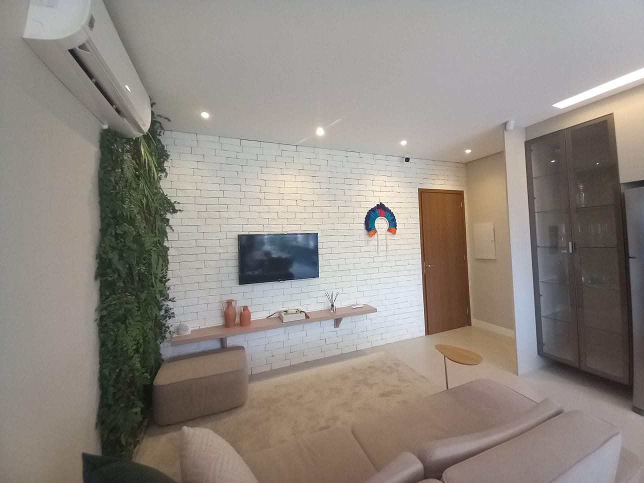 f74f8dfe 789d 4dcc 9989 720e5f9f8e6b